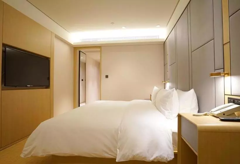 Ji Hotel Qiqihar Emancipation Door