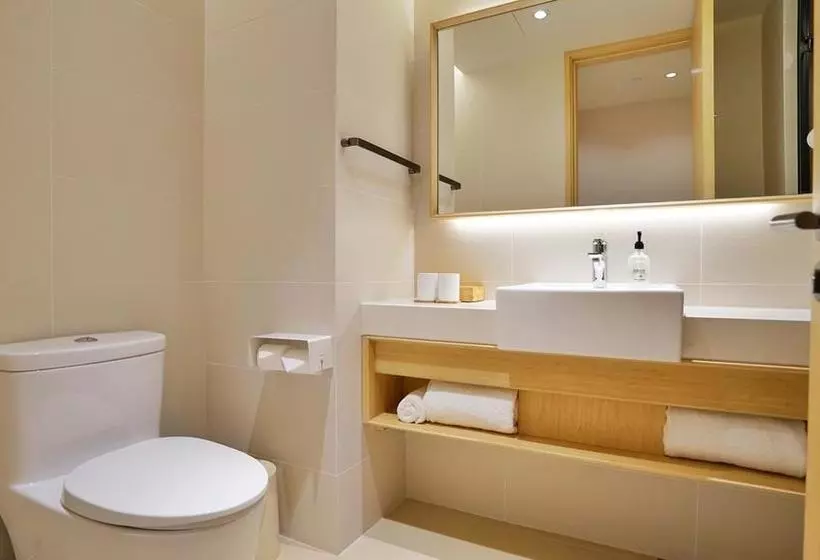 Ji Hotel Qiqihar Emancipation Door