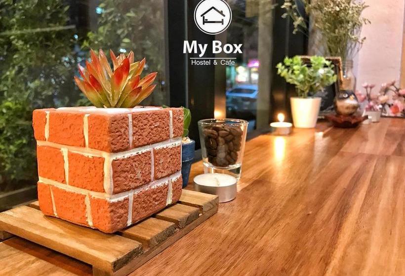 My Box Hostel & Cafe