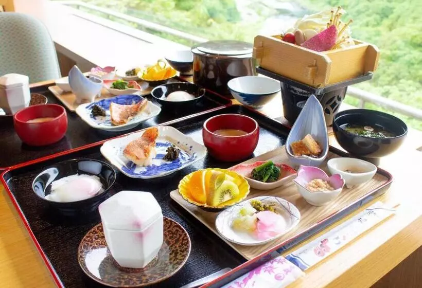 旅館 Marumine Kanko