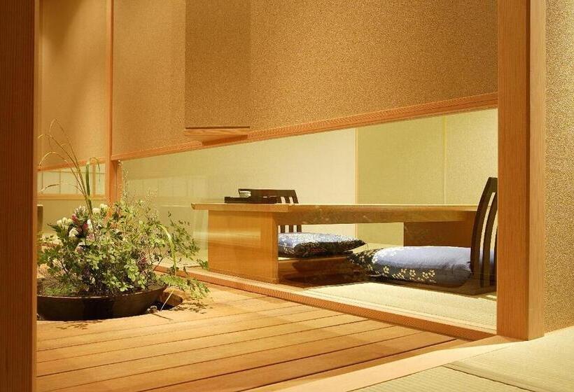 旅館 Marumine Kanko