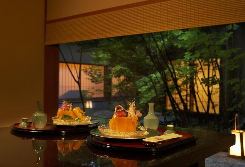 旅館 Marumine Kanko