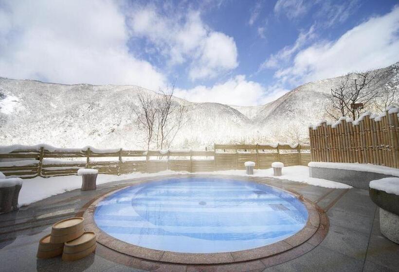 旅館 Marumine Kanko