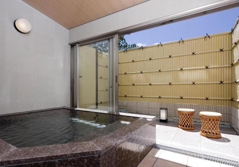 旅館 Marumine Kanko