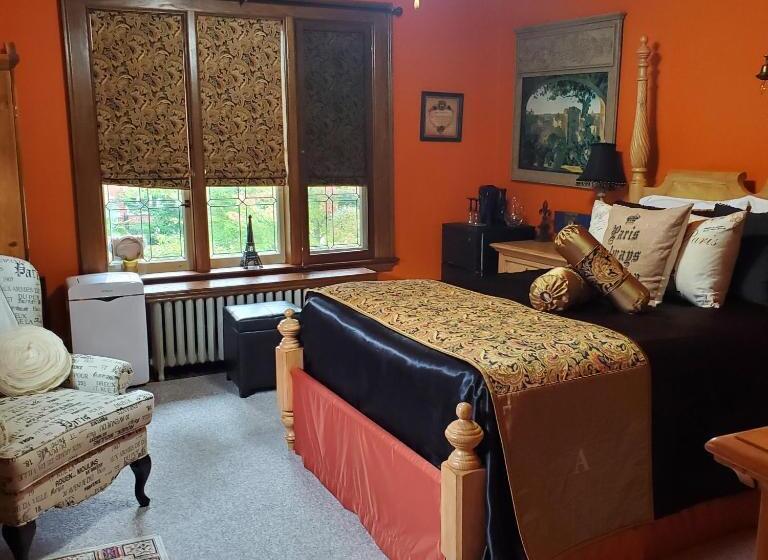 مبيت وإفطار Avonview Manor