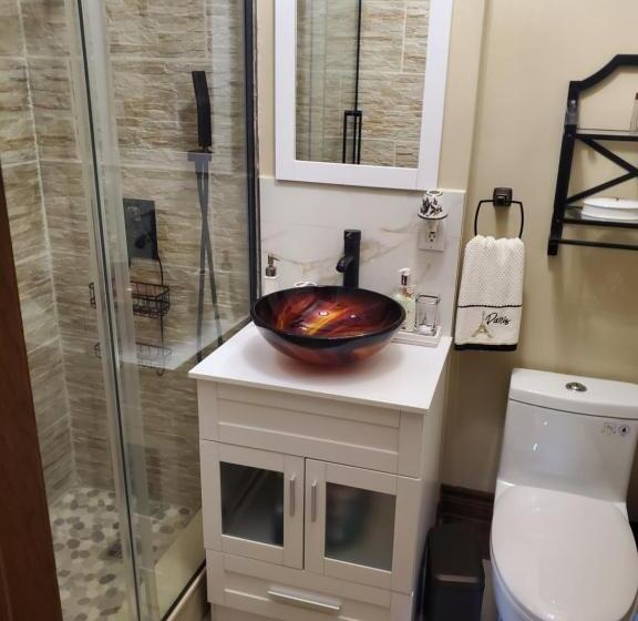 مبيت وإفطار Avonview Manor