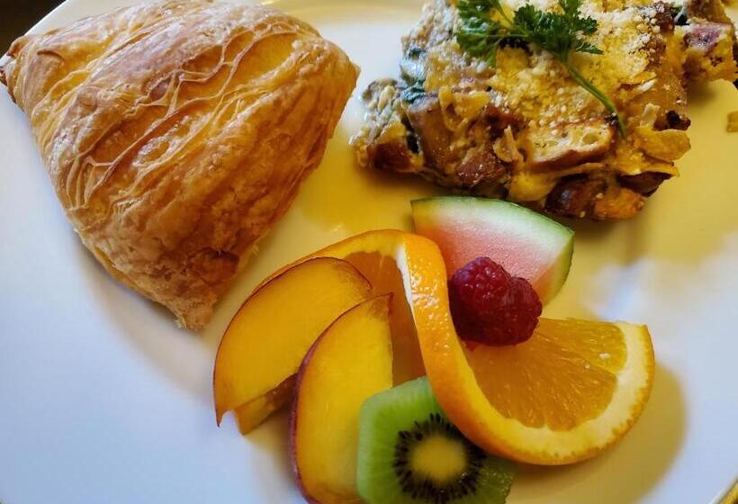 مبيت وإفطار Avonview Manor