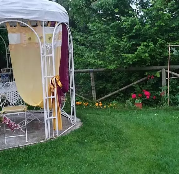 تختخواب و صبحانه Casa Fiorita