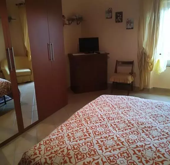 تختخواب و صبحانه Casa Fiorita
