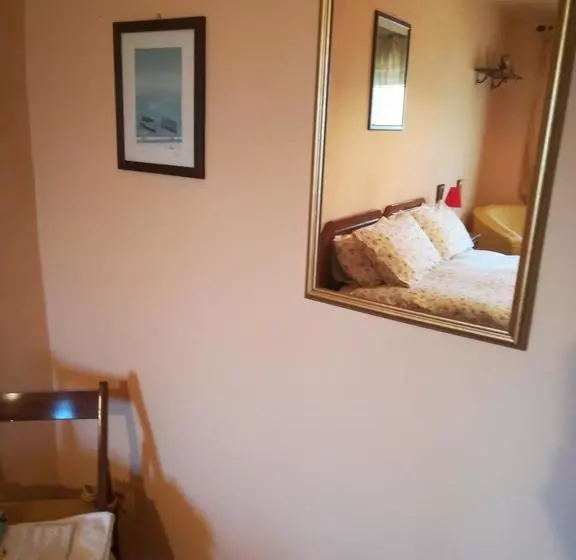 تختخواب و صبحانه Casa Fiorita