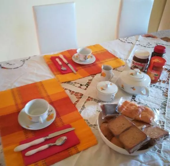 تختخواب و صبحانه Casa Fiorita