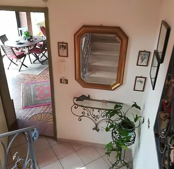تختخواب و صبحانه Casa Fiorita
