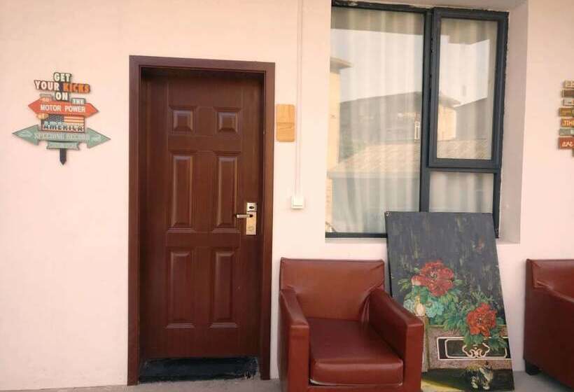 Changsha On The Road Youth Hostel