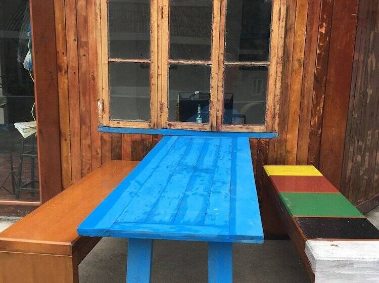 Changsha On The Road Youth Hostel