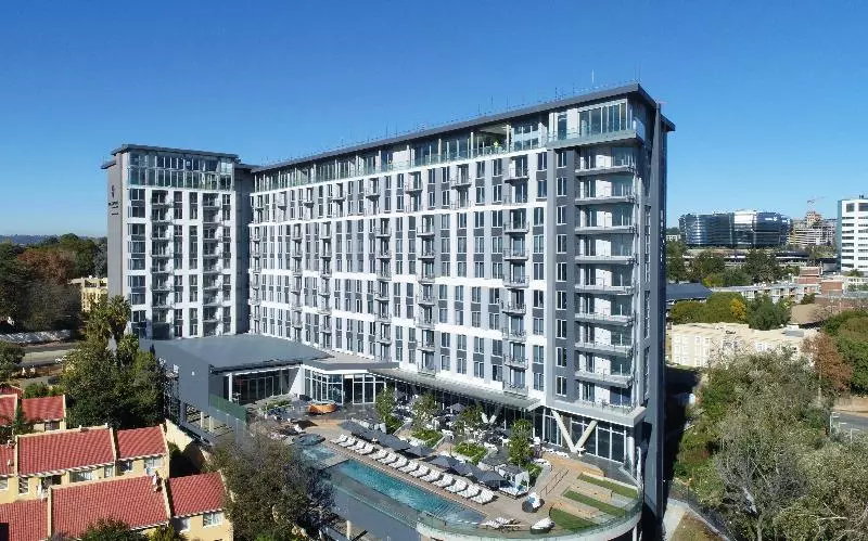 ホテル The Capital On The Park