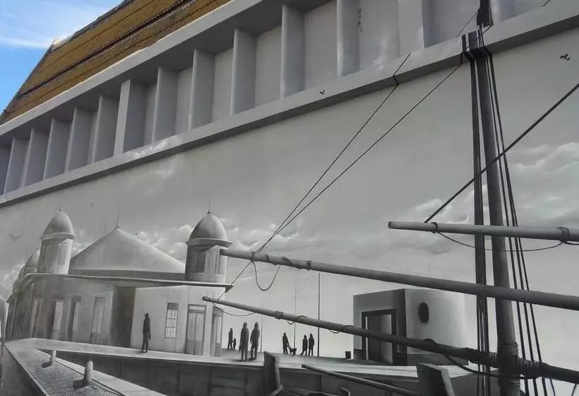 تختخواب و صبحانه Fisherman's Palace