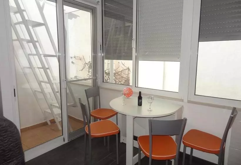 تختخواب و صبحانه Fisherman's Palace