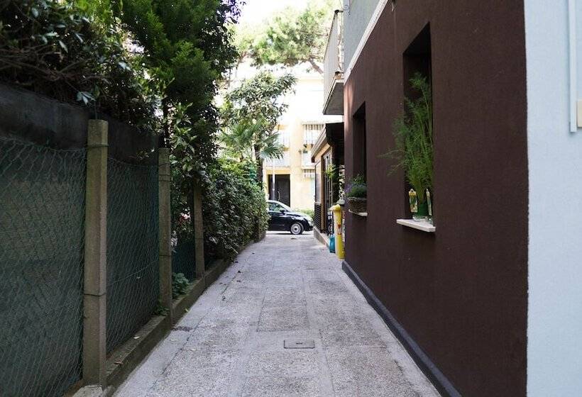 تختخواب و صبحانه Giovanna Rooms