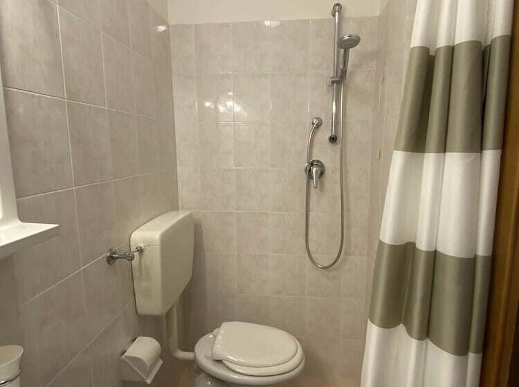 تختخواب و صبحانه Giovanna Rooms