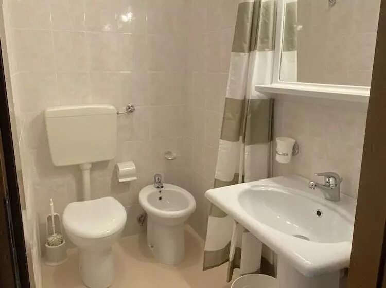 تختخواب و صبحانه Giovanna Rooms