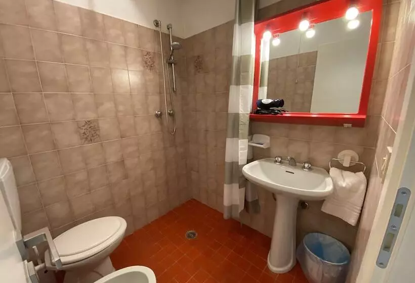 تختخواب و صبحانه Giovanna Rooms
