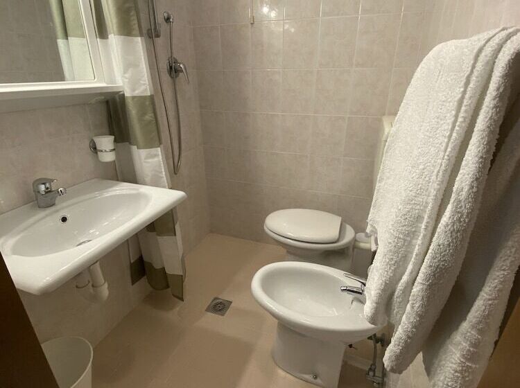 تختخواب و صبحانه Giovanna Rooms