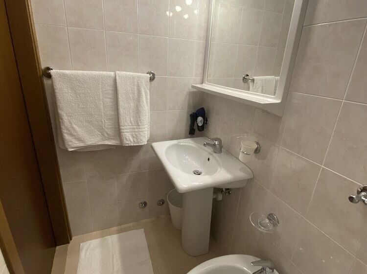 تختخواب و صبحانه Giovanna Rooms