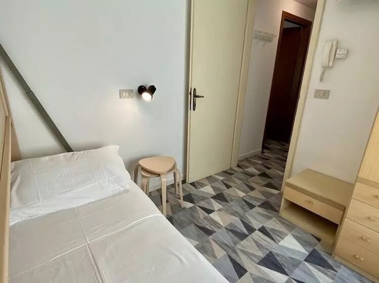 تختخواب و صبحانه Giovanna Rooms