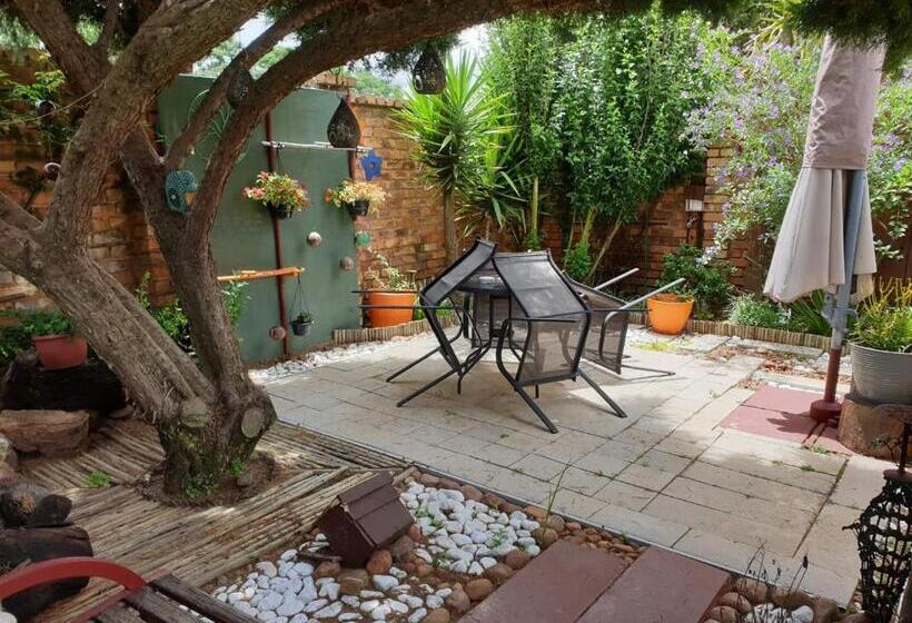 ベッドアンドブレックファースト The Lazy Grape Guest Lodge & Spa