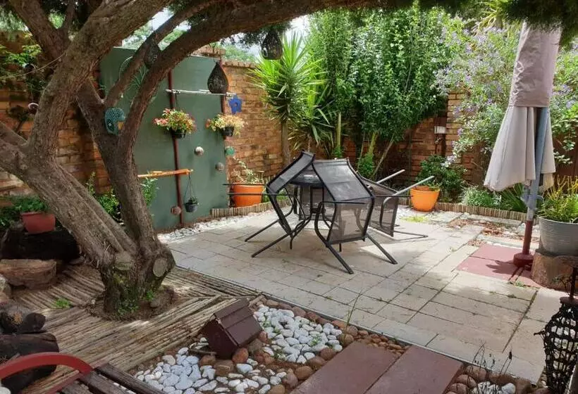 Aamiaismajoitus (B&B) The Lazy Grape Guest Lodge & Spa