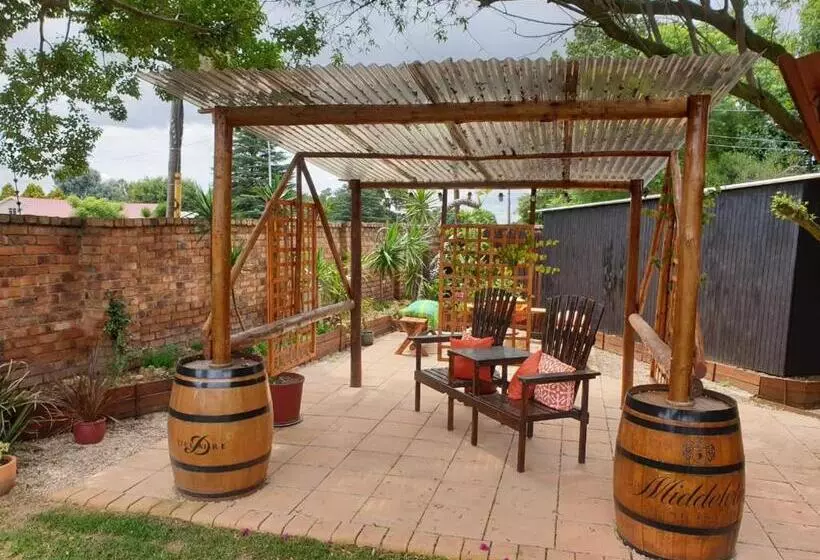 Aamiaismajoitus (B&B) The Lazy Grape Guest Lodge & Spa