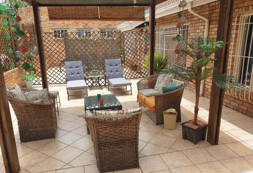 ベッドアンドブレックファースト The Lazy Grape Guest Lodge & Spa