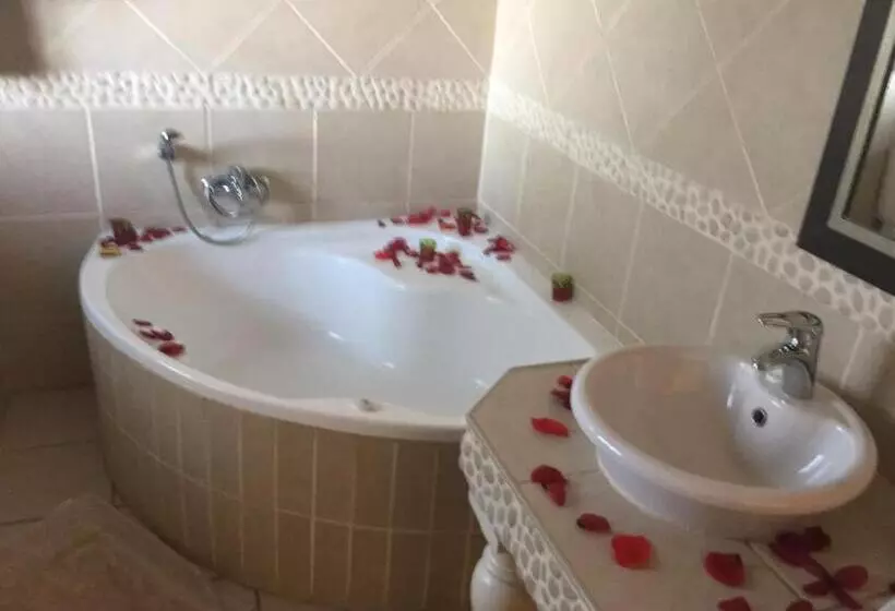 Aamiaismajoitus (B&B) The Lazy Grape Guest Lodge & Spa