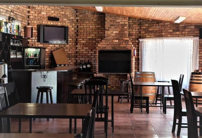 ベッドアンドブレックファースト The Lazy Grape Guest Lodge & Spa