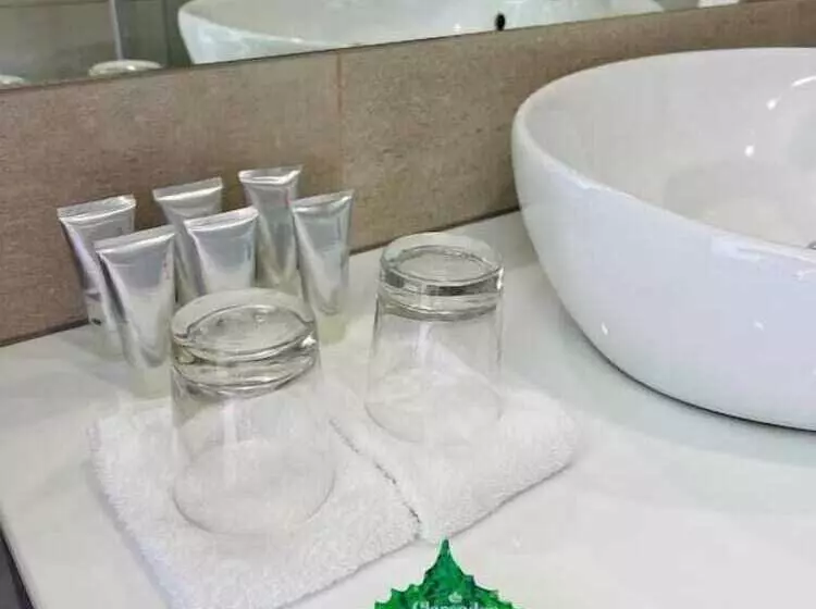 Clarendon Hotel Melbourne