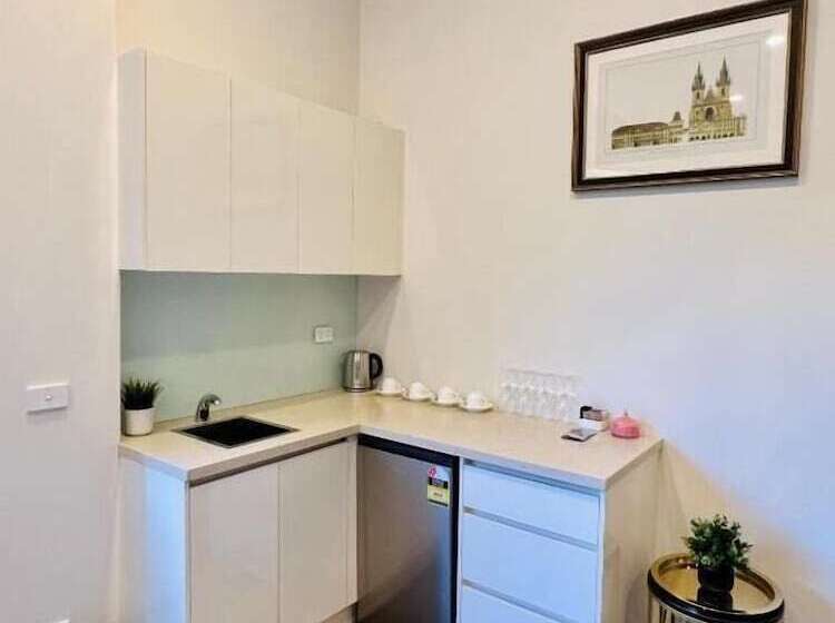 Clarendon Hotel Melbourne