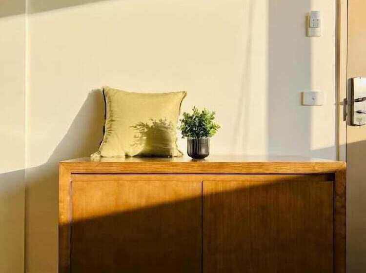 Clarendon Hotel Melbourne