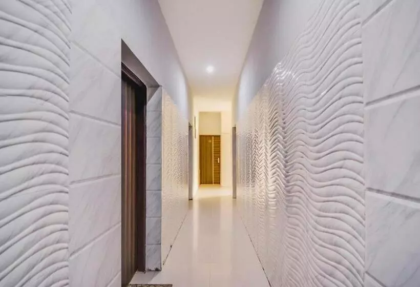 Super Hotel O Jammu Near Ragunath Bazaar