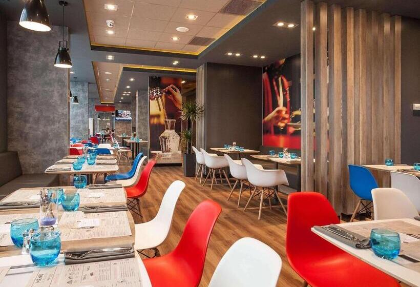 هتل Ibis Kyiv Railway Station