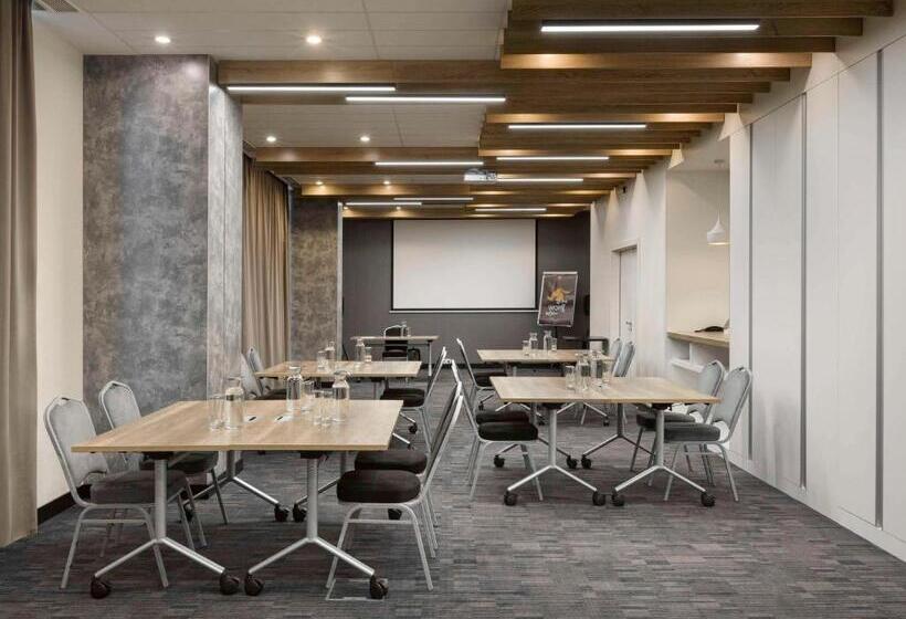 هتل Ibis Kyiv Railway Station