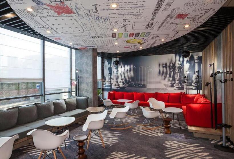 هتل Ibis Kyiv Railway Station