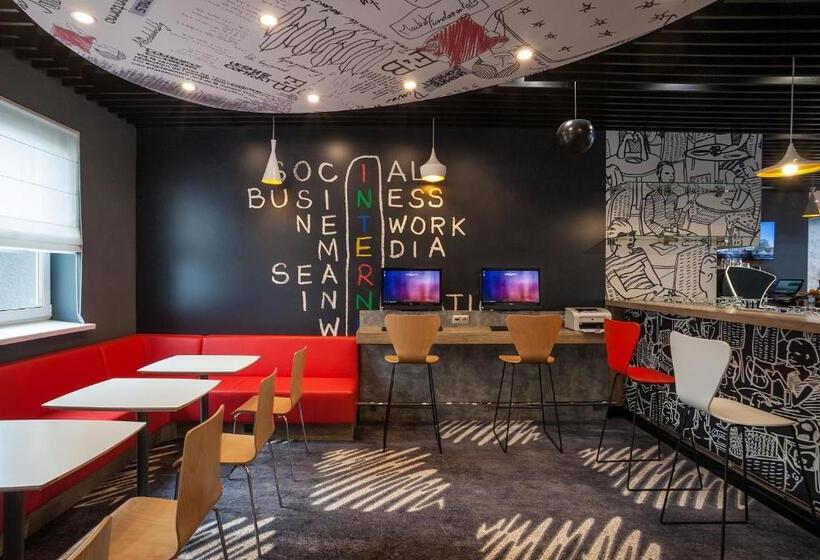 هتل Ibis Kyiv Railway Station