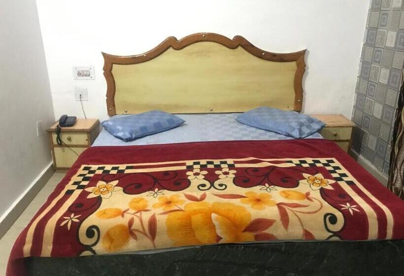 هتل Kanshi Vishwa Nath