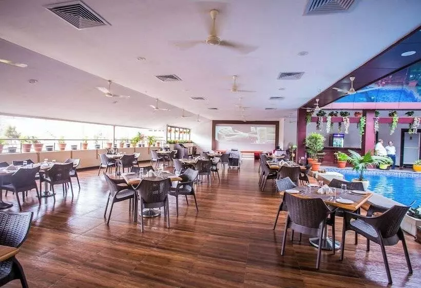 Hotelli Menino Executive