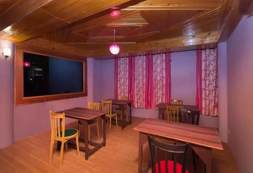 Hotelli Oyo 10831 Balaji Guest House