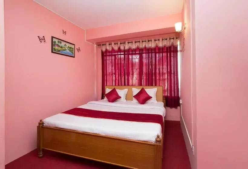 Hotelli Oyo 10831 Balaji Guest House