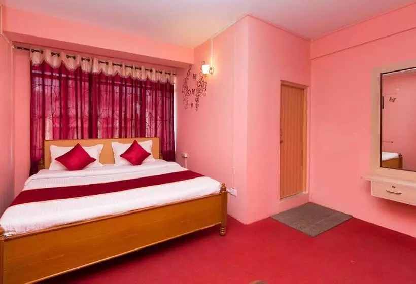 Hotelli Oyo 10831 Balaji Guest House