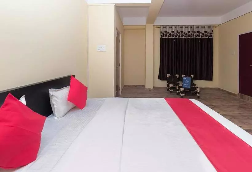 ホテル Oyo 11062 Victoria Guest House