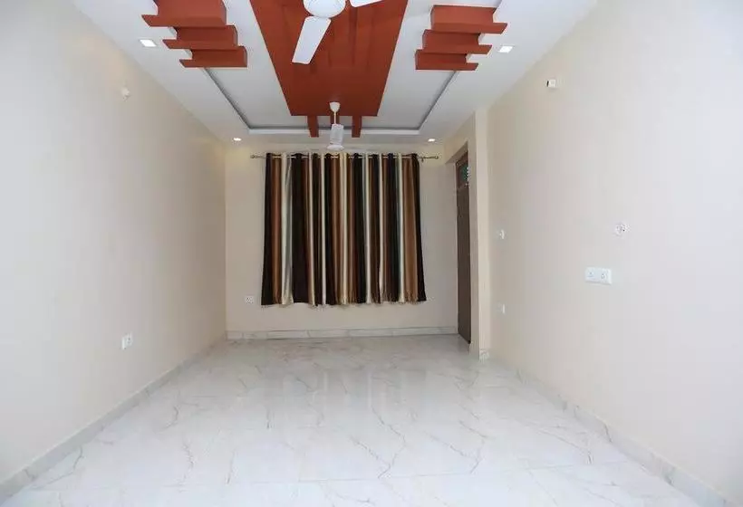 Oyo 11046 Hotel Surya Inn 2