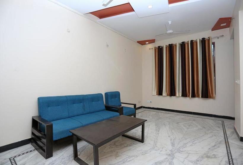 Oyo 11046 Hotel Surya Inn 2